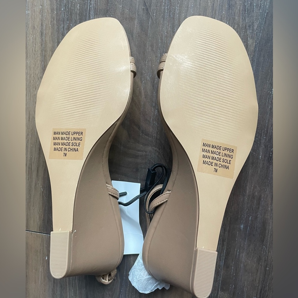 LOFT Tan Ankle Strap Wedges - Picture 5 of 9